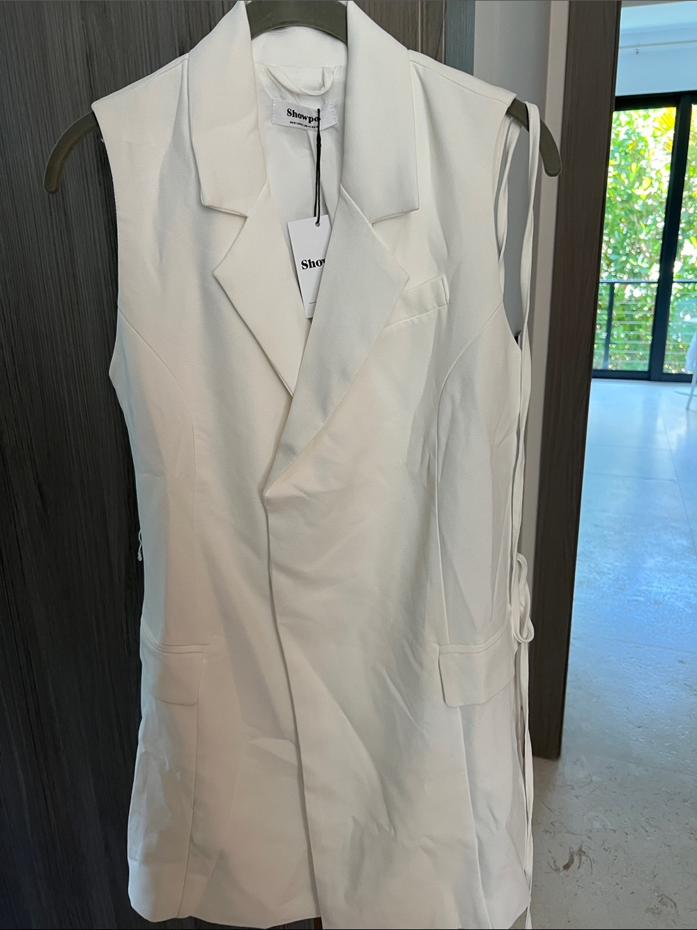 NWT REVOLVE Australia SHOWPO Romeo Sleeveless White Blazer Dress with Belt US 4 - Picture 10 of 12